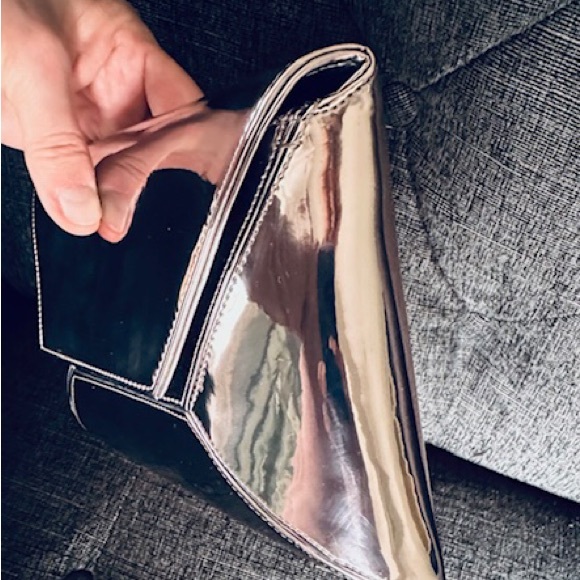 Stuart Weitzman Pewter Glass Clutch - Picture 2 of 11